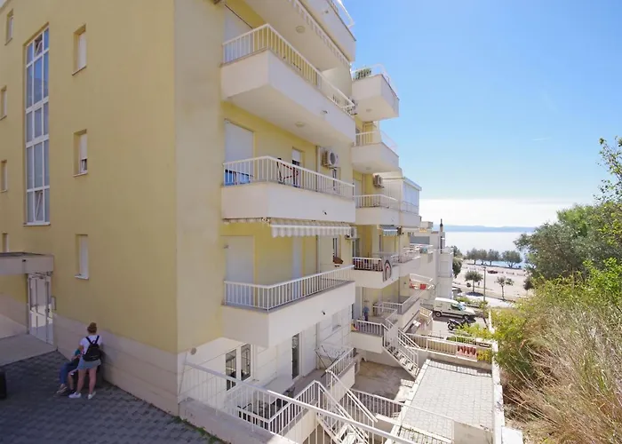 Apartment Apartments By The Sea Split - 7589 Split