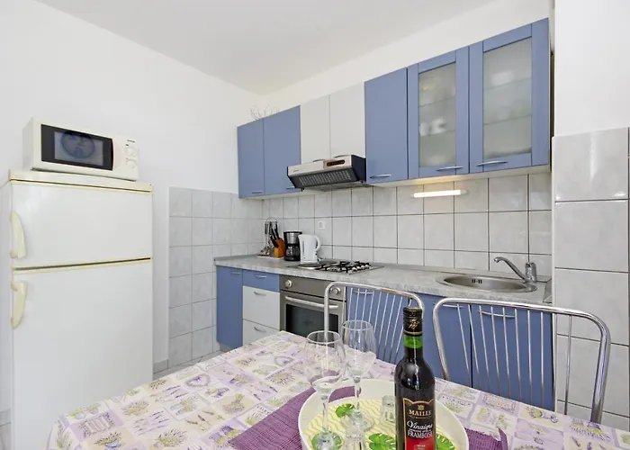 Apartments By The Sea Split - 7589 Apartment Split