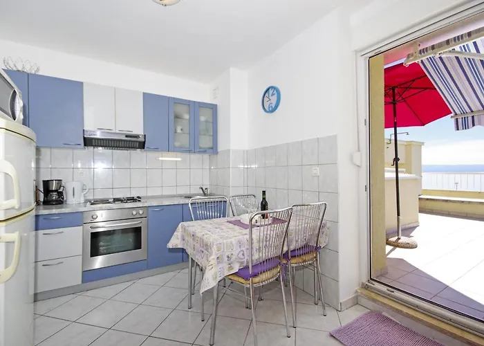 Apartment Apartments By The Sea Split - 7589